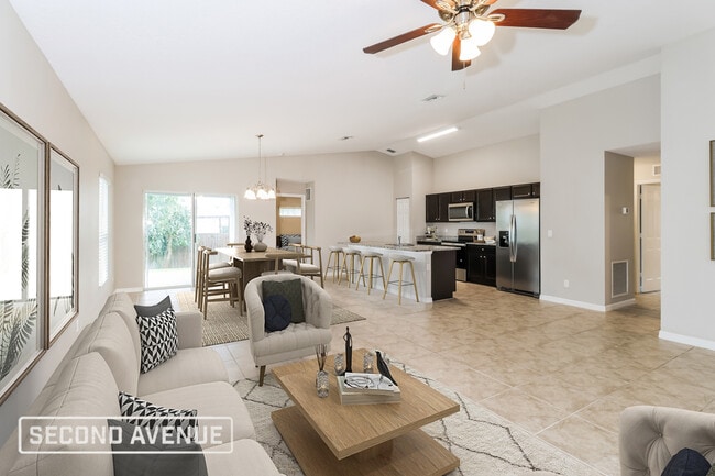 266 Brandt Ave NE in Palm Bay, FL - Foto de edificio - Building Photo