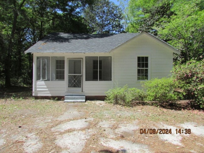 150 N Milton Rd