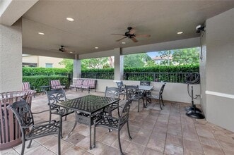 10820 Alvara Point Dr in Bonita Springs, FL - Foto de edificio - Building Photo