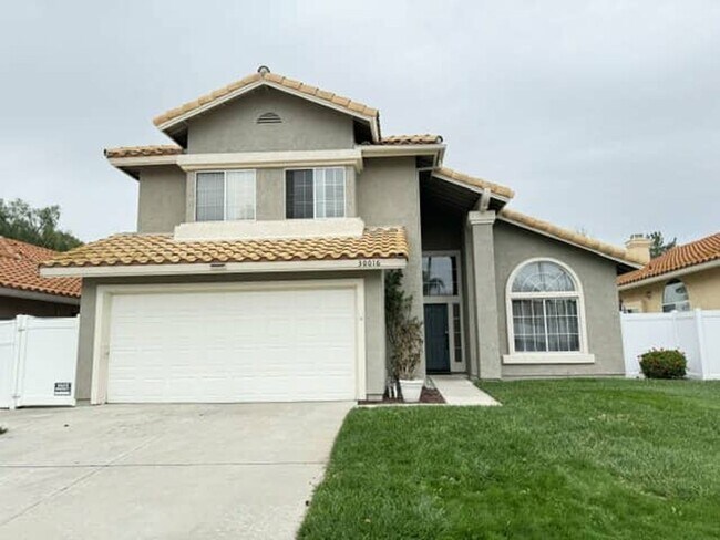 30016 Jon Christian Pl in Temecula, CA - Building Photo - Building Photo