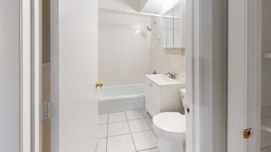 50 Water St, Unit 12A in Medford, MA - Building Photo - Building Photo