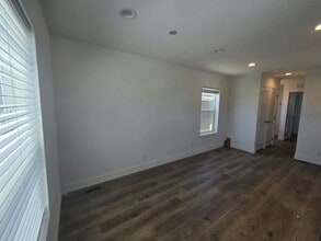2537 Las Vegas Blvd N in North Las Vegas, NV - Building Photo - Building Photo