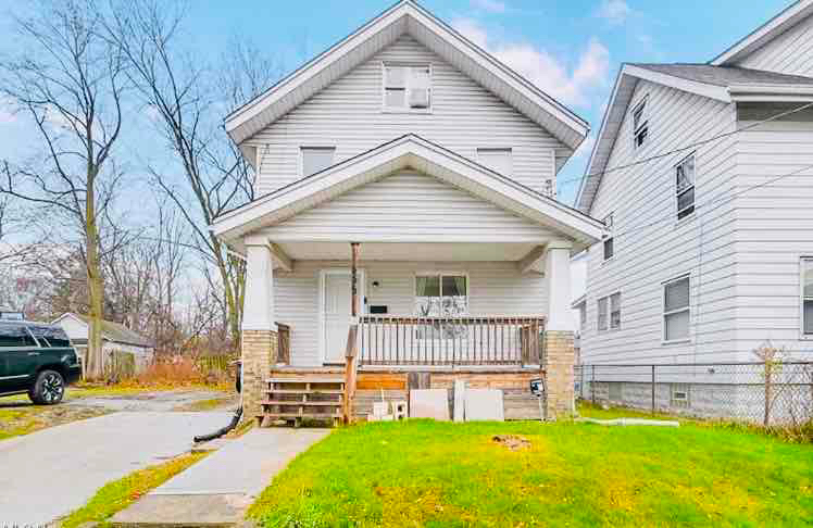 435 Margaret St in Akron, OH - Foto de edificio