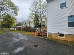 244 Hillcrest Ave in Trenton, NJ - Foto de edificio - Building Photo