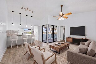 889 Hamilton Dr in Homestead, FL - Building Photo