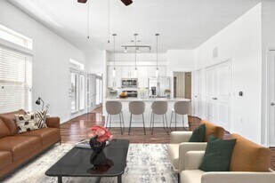 Radius on Grove in Austin, TX - Building Photo