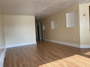 6125 S Kilpatrick Ave, Unit 1G in Chicago, IL - Building Photo - Building Photo