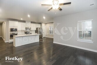 6425 Brighton Park Dr in Mint Hill, NC - Building Photo - Building Photo