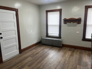 93 Newton St in Hartford, CT - Building Photo - Building Photo