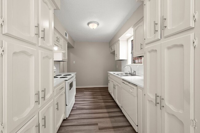 1230 Sharlo Ave in Baton Rouge, LA - Building Photo - Building Photo