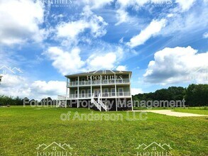 128 Hudgins Lake Rd in Townville, SC - Building Photo - Building Photo
