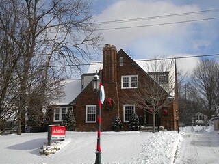 52 S Main St, Unit 2 in Rockford, MI - Foto de edificio