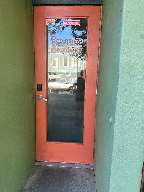 341 Broadway St in Estacada, OR - Foto de edificio - Building Photo