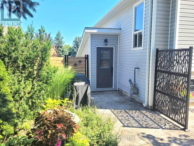 50 Trott Blvd in Collingwood, ON - Building Photo - Building Photo