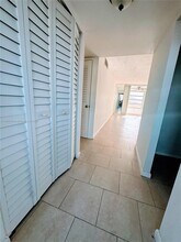 8435 Sunrise Lakes Blvd in Sunrise, FL - Building Photo - Building Photo