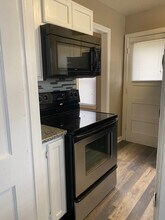 629 Sylvan Ln in Wichita, KS - Building Photo - Building Photo