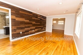 11412 London Ln in Apison, TN - Building Photo - Building Photo