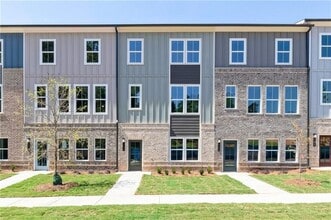 1009 Taylor Ct in Acworth, GA - Building Photo - Building Photo