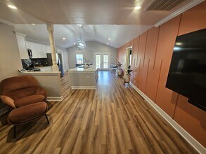 2737 Celia Ave in Charlotte, NC - Building Photo - Building Photo