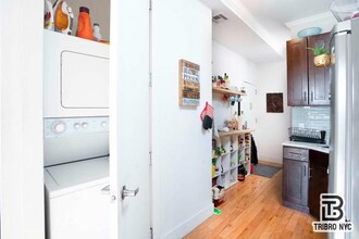 24-20 Ditmars Blvd in Queens, NY - Building Photo - Building Photo