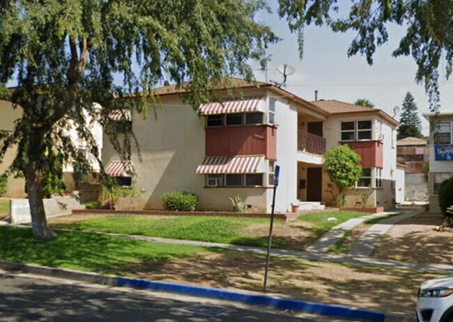 2936 W Via Acosta, Unit 2936 and a half
