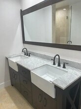 5139 Balboa Blvd, Unit 105 in Encino, CA - Building Photo - Building Photo