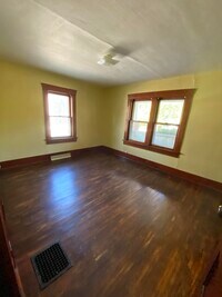 103 Anderson Ave photo'