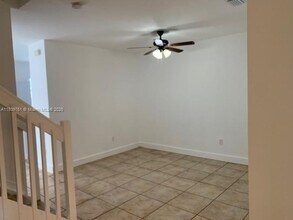 12468 SW 121st Ln in Miami, FL - Building Photo - Building Photo