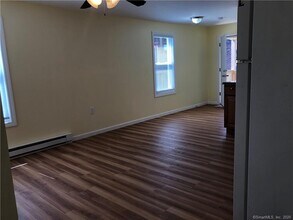 7 Franklin St-Unit -3 in Seymour, CT - Building Photo - Building Photo