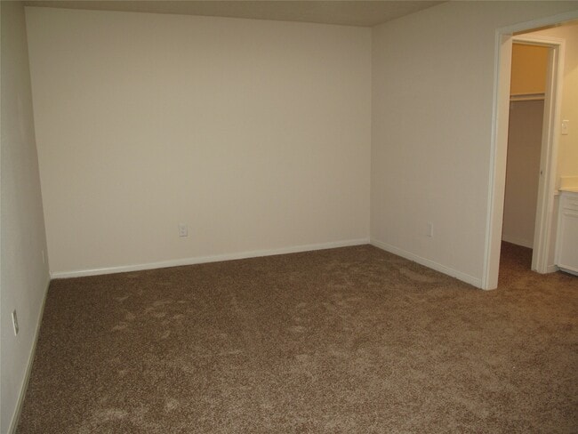 property at 6906 Sandy Knolls Dr