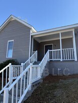 12 Heard St in Lagrange, GA - Building Photo