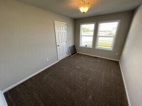 2710 Claremont Dr in Beloit, WI - Building Photo - Building Photo