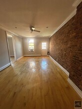 Avenue B in New York, NY - Building Photo - Building Photo