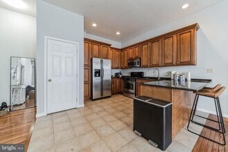 128 South St in Philadelphia, PA - Building Photo - Building Photo