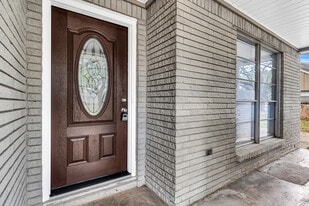 10314 Antrim Ln in La Porte, TX - Building Photo