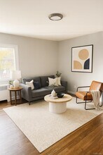 318 Vincent Ave in Lynbrook, NY - Foto de edificio - Building Photo