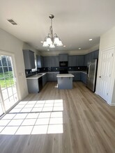 6432 Hermsley Rd in Charlotte, NC - Building Photo - Building Photo