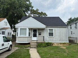 23825 Carlisle Ave in Hazel Park, MI - Building Photo