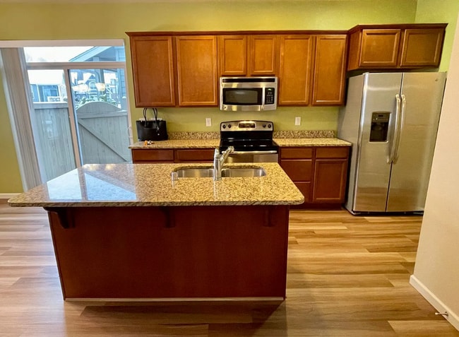 353 Holland Ave in Bellingham, WA - Building Photo - Building Photo