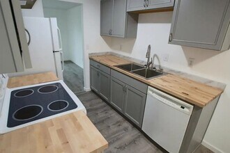 290-292 65th Ct SW in Tumwater, WA - Building Photo - Building Photo