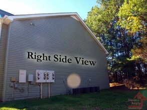 430 Oriole Dr in McMinnville, TN - Building Photo - Building Photo