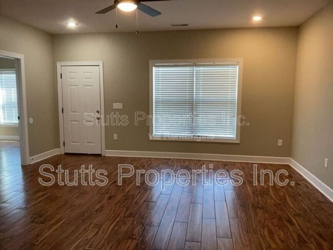 145 Bruin Dr in Florence, AL - Building Photo - Building Photo