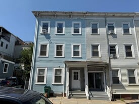 27 Woodward St, Unit 3 in Boston, MA - Building Photo