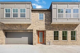 5718 Beall St in Houston, TX - Building Photo