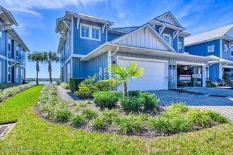 2410 Beach Blvd in Jacksonville Beach, FL - Building Photo - Building Photo