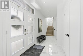 12 Quilico Rd in Vaughan, ON - Building Photo - Building Photo
