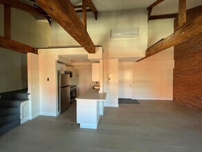 4 Central St in Salem, MA - Building Photo - Building Photo