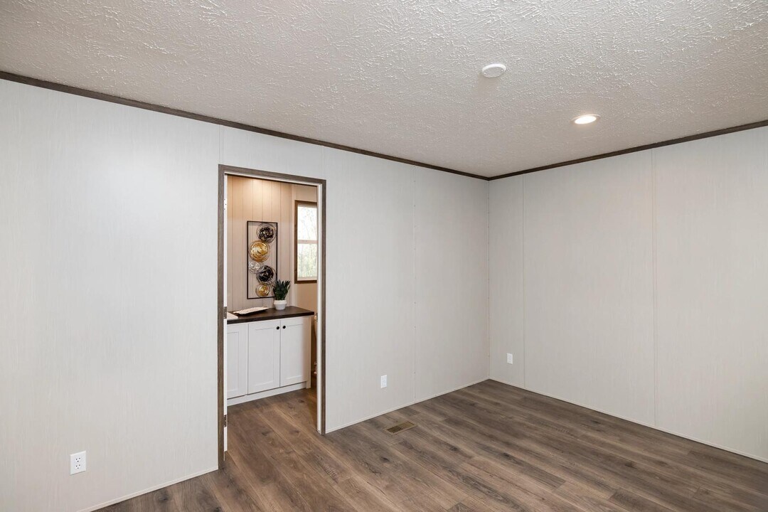94 Blossom Ln in Carbondale, IL - Building Photo
