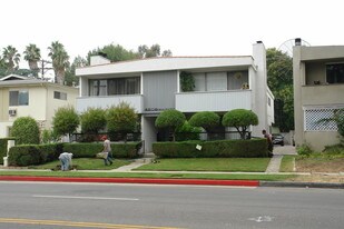 4209 Whitsett Ave in Studio City, CA - Building Photo