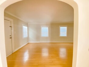 1658 Colorado Blvd in Los Angeles, CA - Foto de edificio - Building Photo